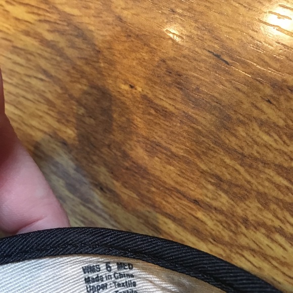 Vera Wang sparkle flats rhinestones - Picture 5 of 5